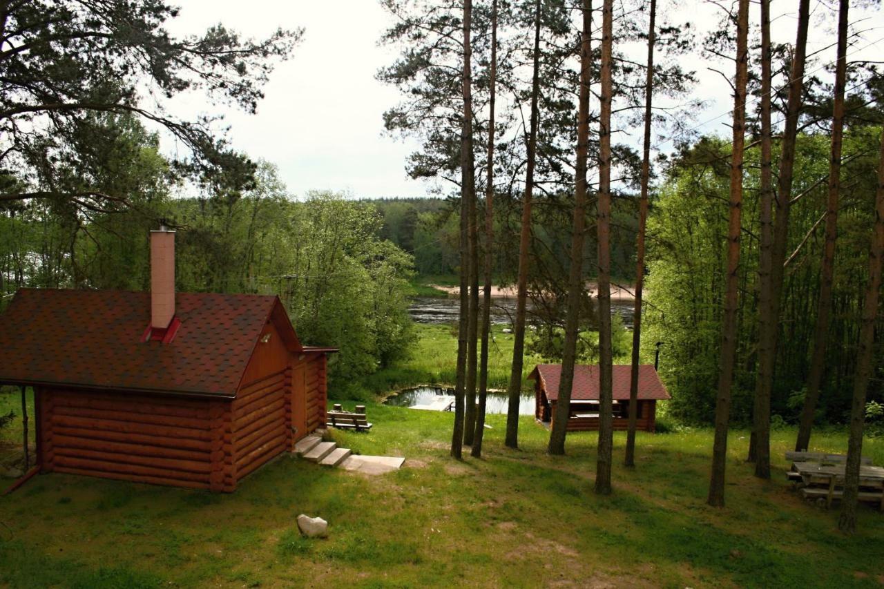 Nature Retreat "Upes Dizvietas" Краслава Экстерьер фото